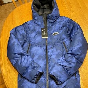 NWT Mens XS down filled winter coat